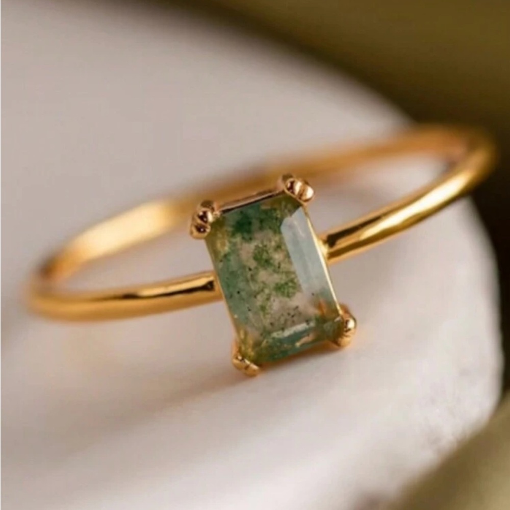 Ring. Size 6